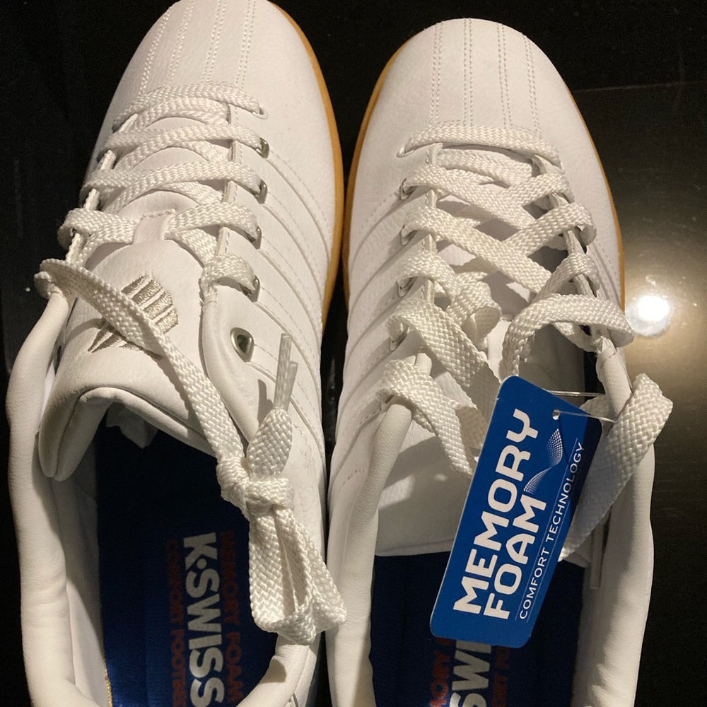 Brand New Men Size 14D K-Swiss with Memory Foam